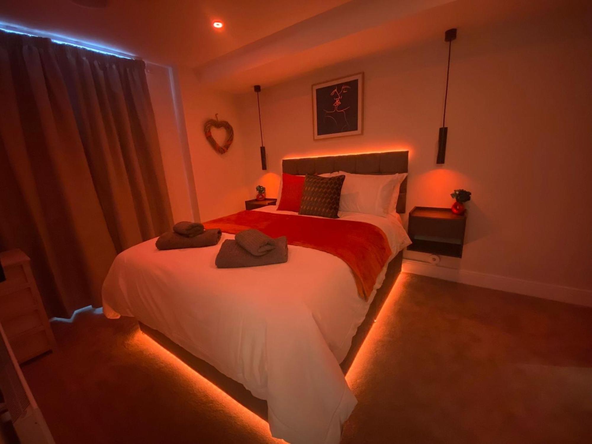 Luxury 1 Bedroom Apartment - Rock Mill 14 Stony Middleton Экстерьер фото